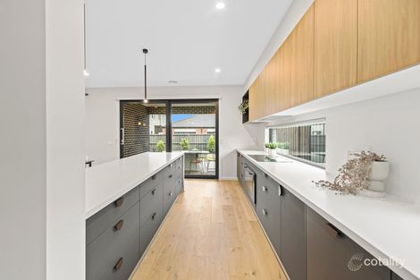 Property photo of 8 Corbel Place Pakenham VIC 3810