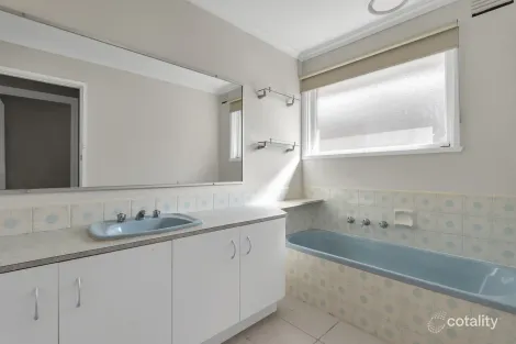 Property photo of 7 Grant Avenue Werribee VIC 3030