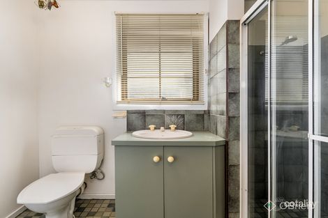 Property photo of 51 Circle Drive South Cranbourne VIC 3977