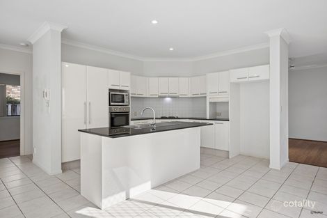 Property photo of 8 Morea Court Varsity Lakes QLD 4227