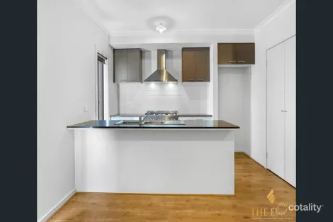 Property photo of 48 Riland Boulevard Tarneit VIC 3029