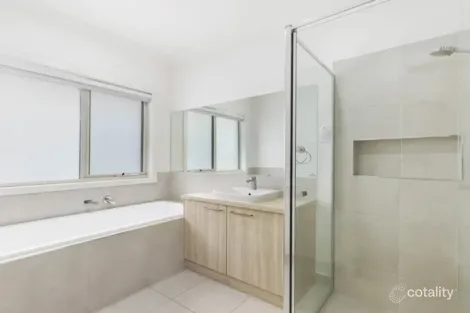 Property photo of 34 Moore Way Lucas VIC 3350