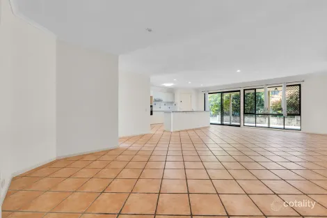 Property photo of 27 Greenwich Court Alexandra Hills QLD 4161