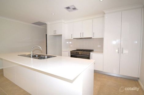 Property photo of 40 Buckingham Loop Oran Park NSW 2570