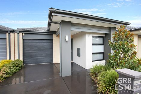 Property photo of 21 Artfield Street Cranbourne East VIC 3977