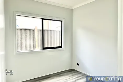 Property photo of 56 Reef Circuit Clyde VIC 3978