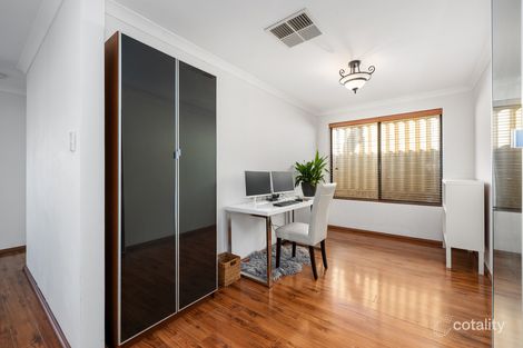 Property photo of 7 Sisley Approach Tapping WA 6065