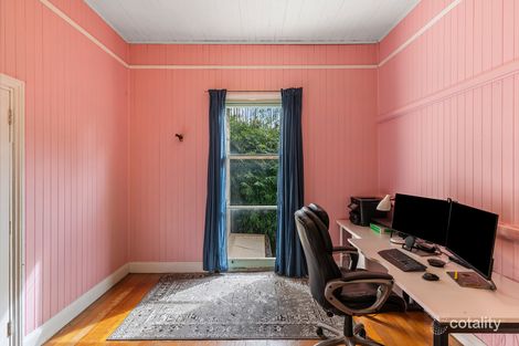 Property photo of 8 Owen Street Mount Lofty QLD 4350