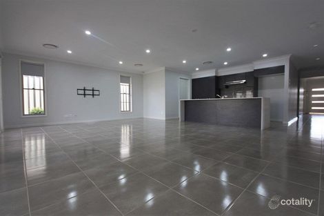 Property photo of 10 Canal Parade Leppington NSW 2179