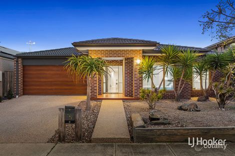 Property photo of 8 Haslewood Street Point Cook VIC 3030