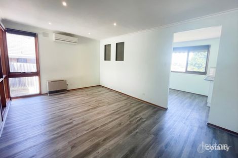 Property photo of 27 Oaktree Drive Hampton Park VIC 3976