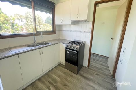 Property photo of 27 Oaktree Drive Hampton Park VIC 3976