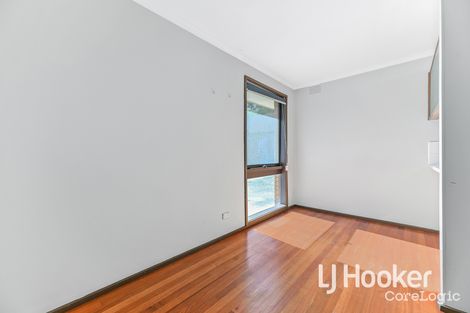 Property photo of 12 Hallam Road Hampton Park VIC 3976