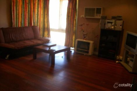 Property photo of 5 Amaroo Court Armadale WA 6112