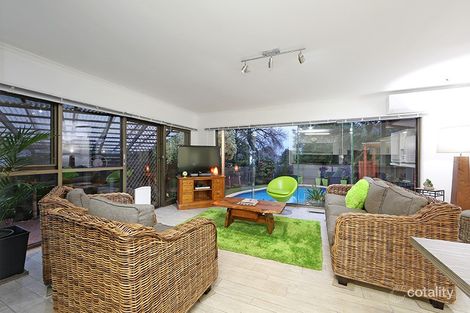 Property photo of 8 Faversham Square Ferntree Gully VIC 3156