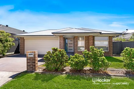 Property photo of 23 Milton Circuit Oran Park NSW 2570