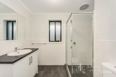 Property photo of 16 Byron Street Mount Barker SA 5251