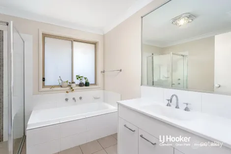 Property photo of 23 Milton Circuit Oran Park NSW 2570