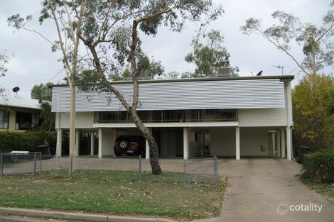 8 Andrew Pl, Emerald, QLD 4720