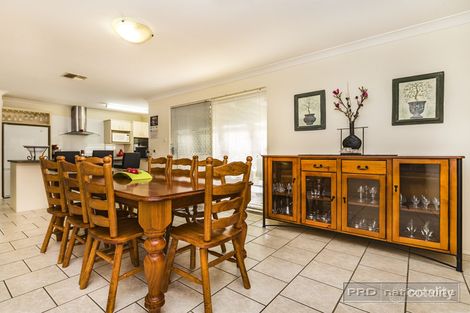 Property photo of 3 Cornus Circuit Cameron Park NSW 2285