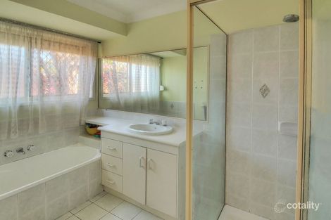 Property photo of 38 Solandra Circuit Regents Park QLD 4118
