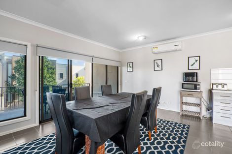 Property photo of 4 Zeta Circuit Cranbourne North VIC 3977