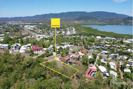 11 Illawong St, Cannonvale, QLD 4802