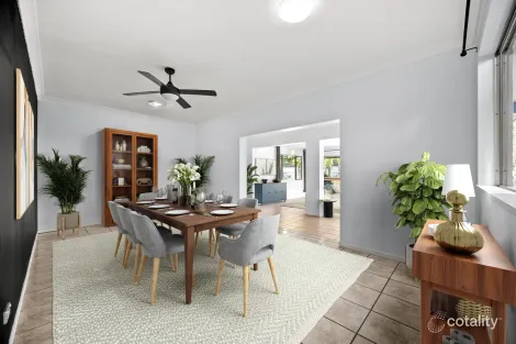 Property photo of 10 Coral Close Woree QLD 4868
