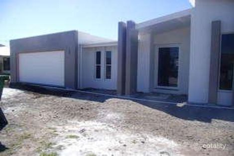 Property photo of 2 Jamie Place Bargara QLD 4670