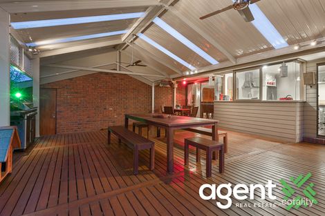 Property photo of 12 Waintree Court Endeavour Hills VIC 3802