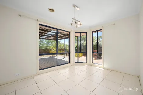 Property photo of 14 Simonetti Street Dunlop ACT 2615