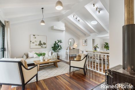 Property photo of 10 Pringle Place Pine Mountain QLD 4306