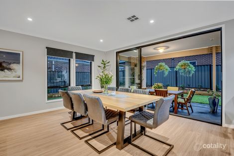 Property photo of 10 Caspian Drive Craigieburn VIC 3064