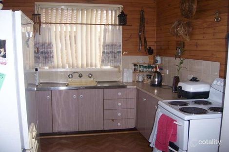Property photo of 39 Holt Street Mayfield East NSW 2304