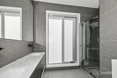 Property photo of 13 Middle Way Mickleham VIC 3064