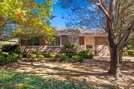 Property photo of 28 Macfarland Crescent Chifley ACT 2606