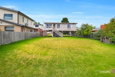 Property photo of 11 Gregory Court Indented Head VIC 3223