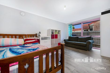 Property photo of 8 Enoch Rise Hallam VIC 3803