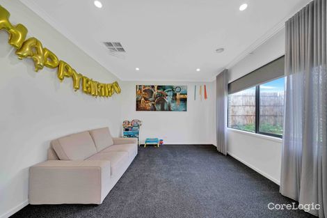 Property photo of 11 Gelati Street Manor Lakes VIC 3024