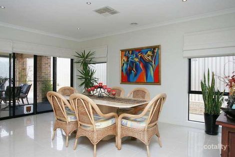 Property photo of 16 Threadneedle Street Attwood VIC 3049
