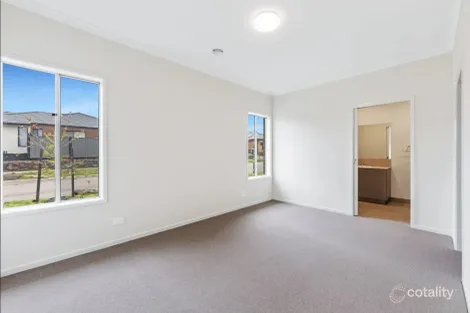 Property photo of 4 Ajax Road Kalkallo VIC 3064