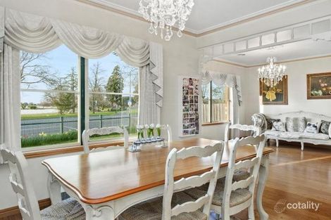 Property photo of 5 Wendouree Parade Lake Wendouree VIC 3350