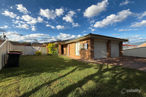 13 Cressbrook Dr, Wattle Grove, NSW 2173