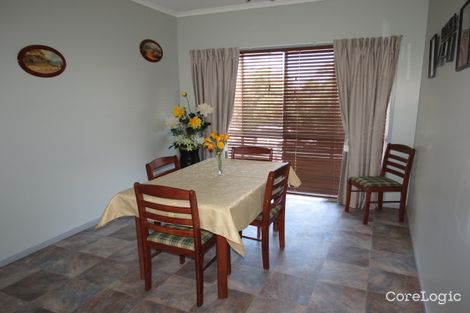 Property photo of 10 Colleen Avenue Emerald QLD 4720