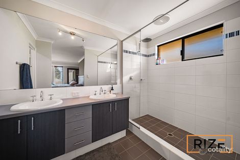 Property photo of 210 Golf Links Drive Carramar WA 6031