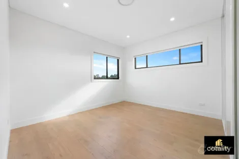 Property photo of 29 Barlow Crescent Canley Heights NSW 2166