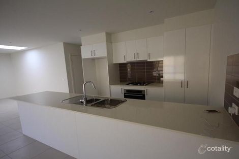 Property photo of 31 Woodright Circuit Cranbourne VIC 3977