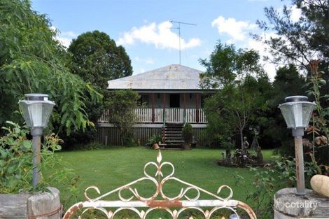 242 Ambroses Rd, Lower Tenthill, QLD 4343