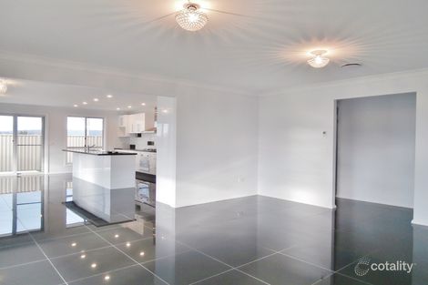 Property photo of 17 Cooper Crescent Gormans Hill NSW 2795