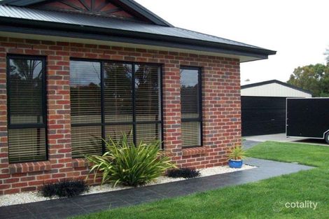 Property photo of 32 Mount Napier Road Hamilton VIC 3300